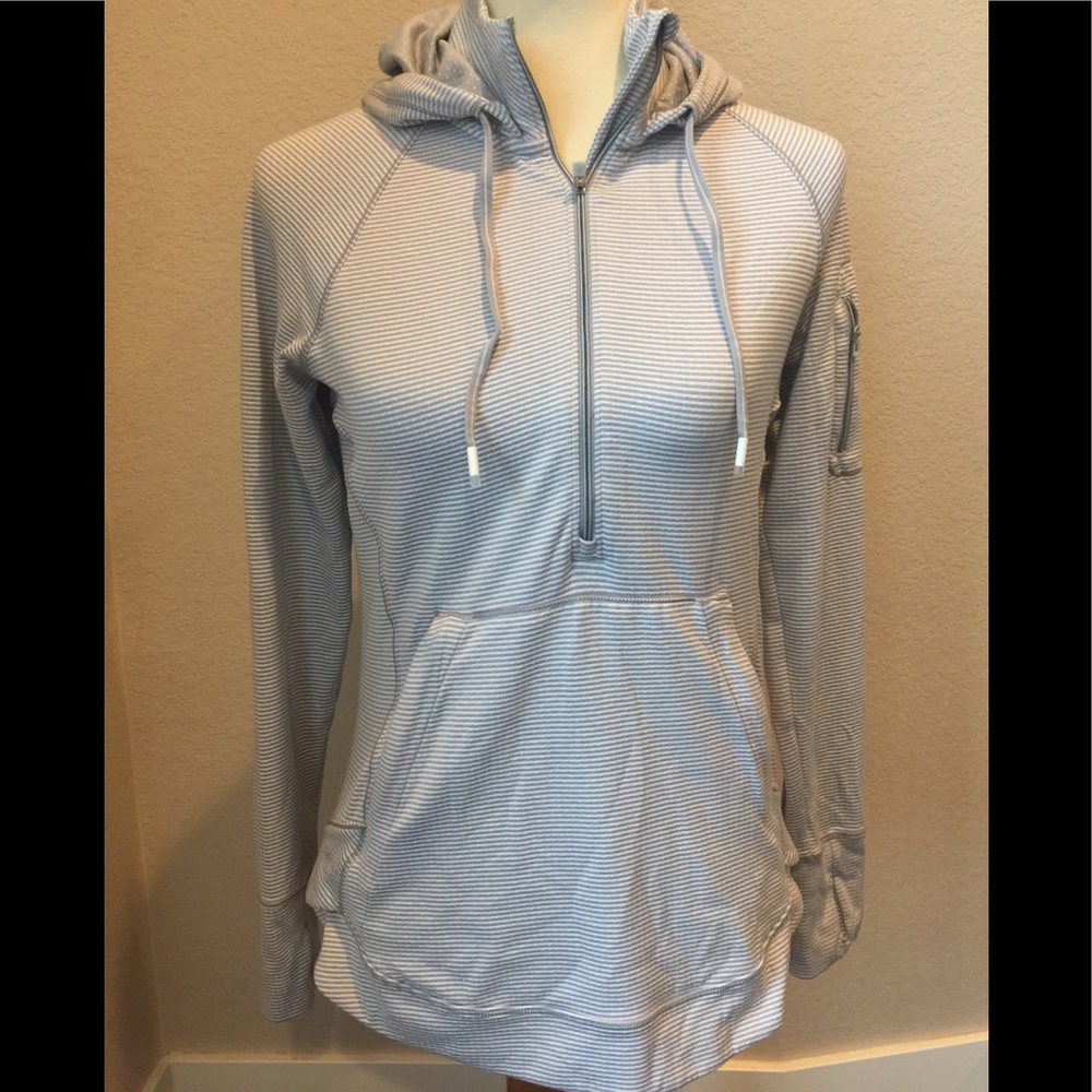 Athleta workout top